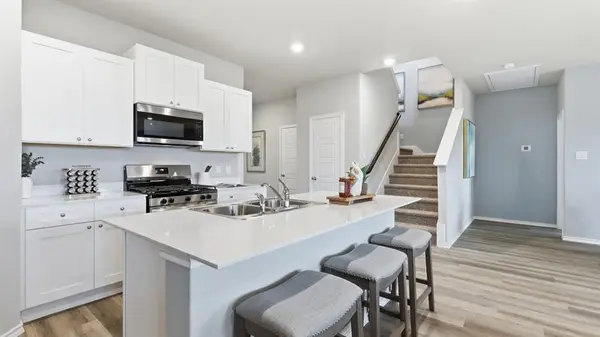 1733 LEEVON Lane, Fort Worth, TX 76140