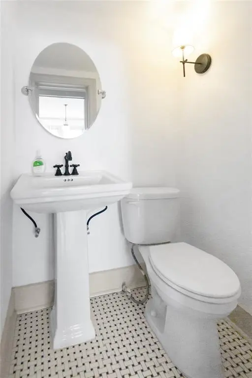 401 W 4th Street, Tyler, TX 75701