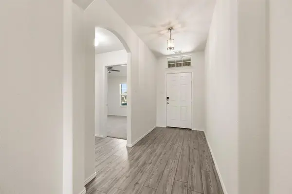 813 Amberwood Court, Fort Worth, TX 76052