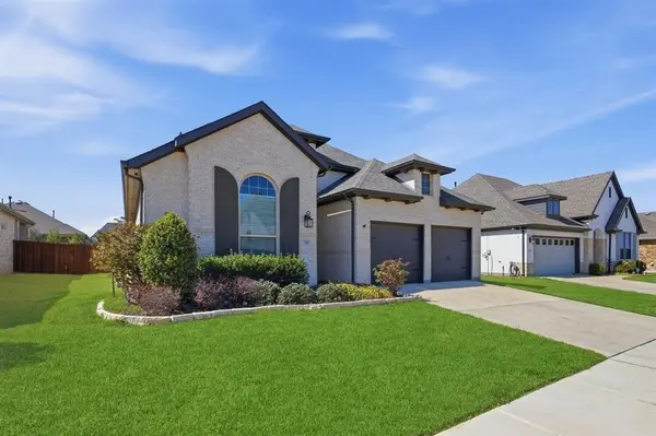 7508 Plumgrove Road, Fort Worth, TX 76123