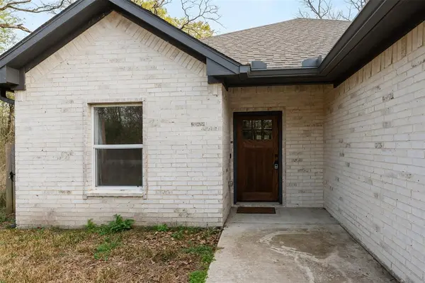 145 Barcelona Street, Payne Springs, TX 75156