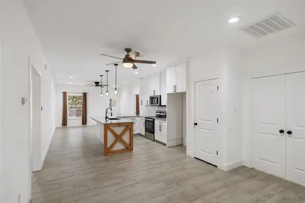 145 Barcelona Street, Payne Springs, TX 75156