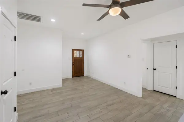 145 Barcelona Street, Payne Springs, TX 75156