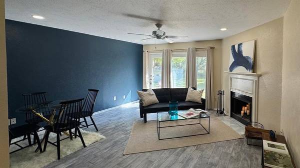 2535 Wedglea Drive #123, Dallas, TX 75211