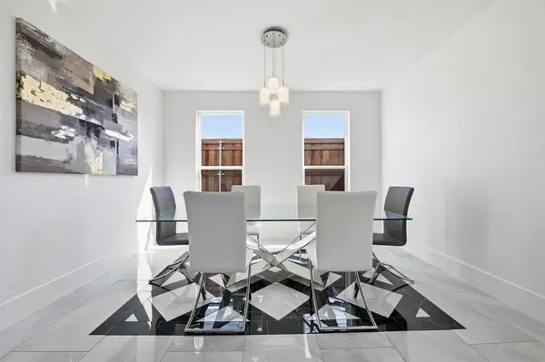 4002 Furey Street, Dallas, TX 75212