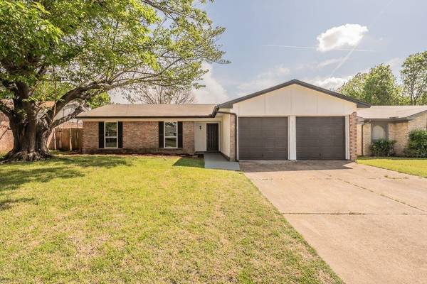 228 Blair Lane, Arlington, TX 76014