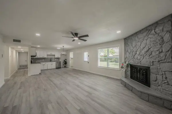 228 Blair Lane, Arlington, TX 76014