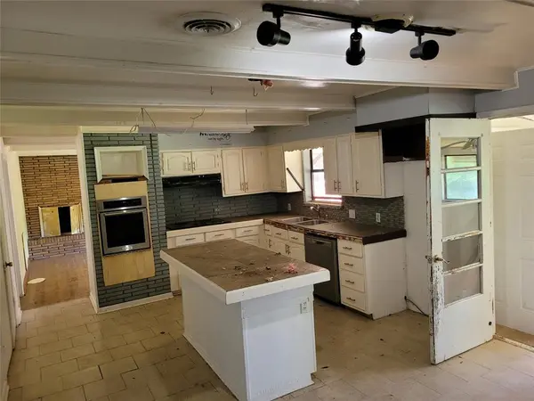 6824 175 Highway, Kaufman, TX 75142