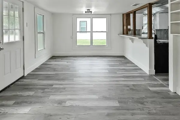 265 W Shirley Street, Stephenville, TX 76401