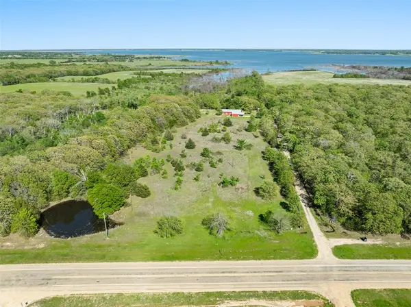 320 Fm 897, Telephone, TX 75488