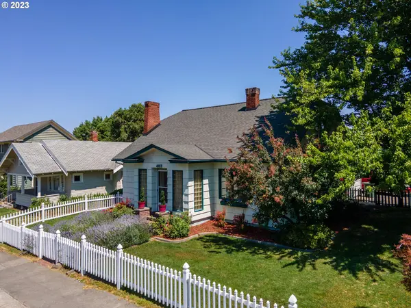 403 W 9TH ST, The Dalles, OR 97058