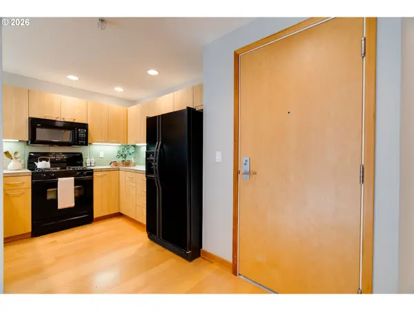 300 W 8TH ST W #236E, Vancouver, WA 98660