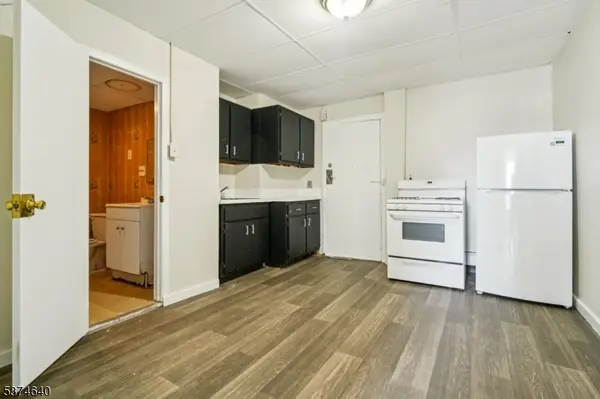 196 Beech St, Paterson City, NJ 07501