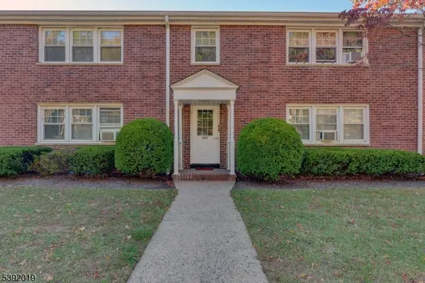 255 Bogert Road #2A, River Edge Boro, NJ 07661