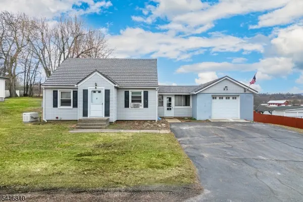 53 Walnut St,  Wantage Twp.,  NJ 07461