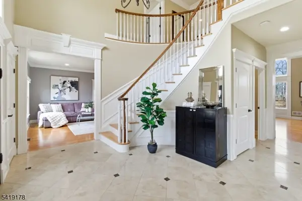 4 Michele Crossing, Raritan Twp., NJ 08822