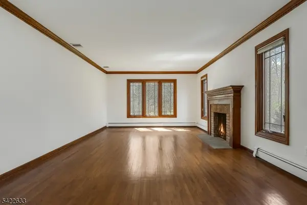 5 Darnay Rd, Morris Twp., NJ 07960