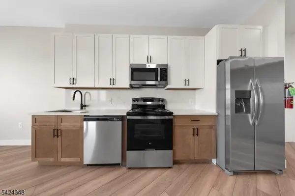 87 Mary St #505, Paterson City, NJ 07503