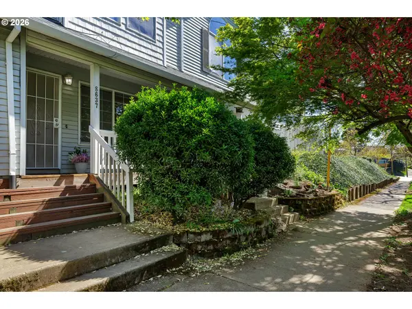 8637 N WILLAMETTE BLVD, Portland, OR 97203