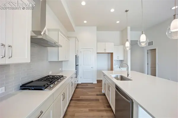 8663 Noreen Falls DR, Colorado Springs, CO 80924