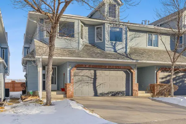 140 Valley Ridge HTS NW, Calgary, AB T3B 5T3