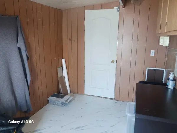 6834 59 AVE #120, Red Deer, AB T4P 1C9