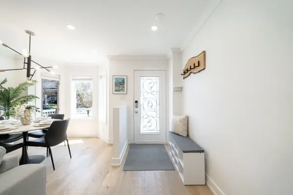 340 Lauder AVE, Toronto C03, ON M6E 3H8