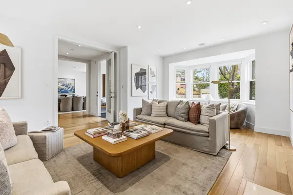 12 Highland CRES, Toronto C09, ON M4W 2S7