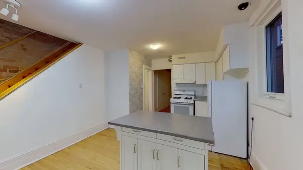 665 Dovercourt RD #Apt 3, Toronto C01, ON M6H 2W5