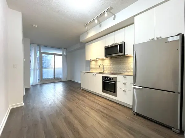 56 Forest Manor RD #805, Toronto C15, ON M2J 0E5