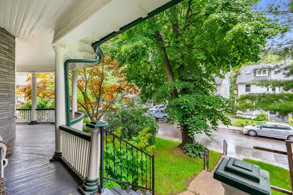 55 Leuty AVE, Toronto E02, ON M4E 2R2