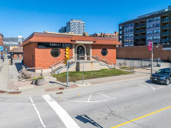 60 Athol ST E, Oshawa, ON L1H 8B7