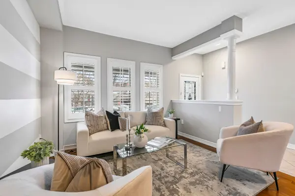 284 Bilbrough ST, Aurora, ON L4G 7X5