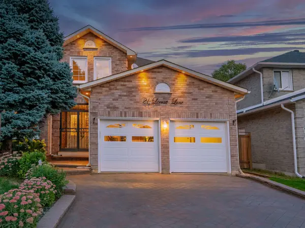 21 Larratt LN, Richmond Hill, ON L4C 9J1