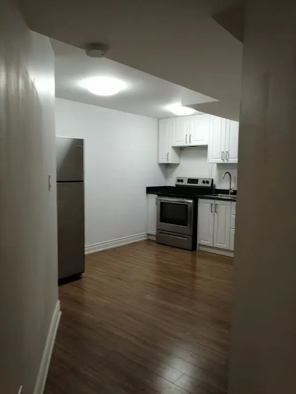 3 Brookwood DR #Bsmt #2, Richmond Hill, ON L4S 1E8