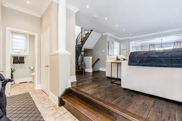 3841 Quiet Creek DR, Mississauga, ON L5M 8B1