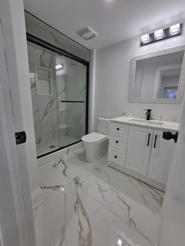 1432 Yellow Rose CIR #Bsmt, Oakville, ON L6M 5L2