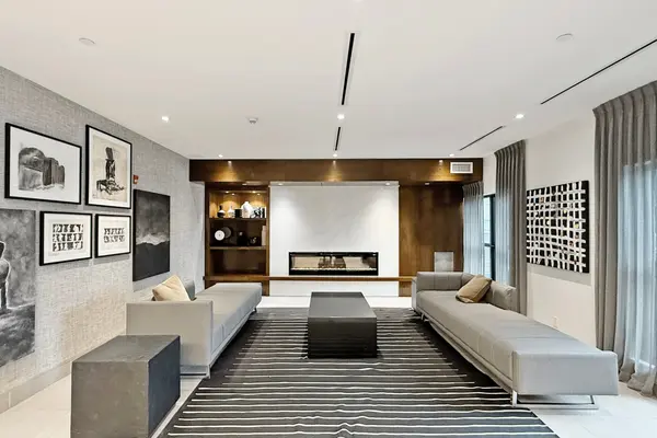 102 Grovewood Common #334, Oakville, ON L6H 0X2