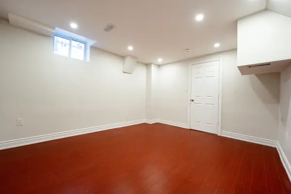 3163 Galbraith DR #BSMT, Mississauga, ON L5L 3Y9