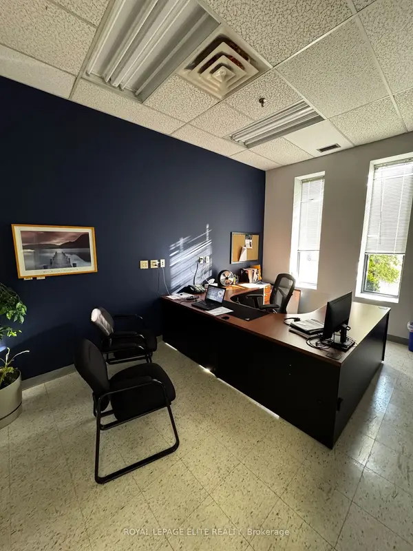 5160 Explorer DR #9, Mississauga, ON L4W 4T7