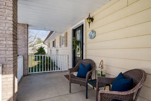 1 Lakeshore BLVD, Selwyn, ON K0L 1T0