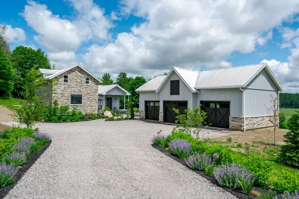 1009 Serpent Mounds RD, Otonabee-south Monaghan, ON K0L 2G0