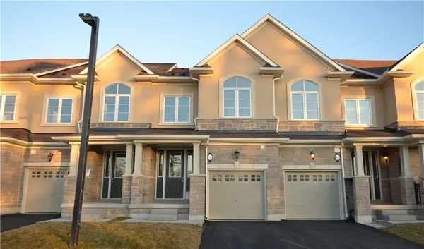 1085 Garner RD E, Hamilton, ON L9G 0G9