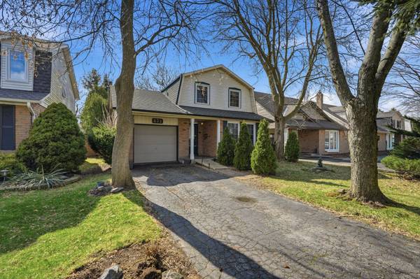 471 KNIGHTSBRIDGE CRES, Hamilton, ON L9G 3S4