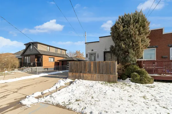 23 Rosewood RD, Hamilton, ON L8H 1A1