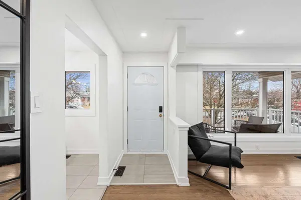 756 Dickens AVE, Elmvale Acres And Area, ON K1G 2X8