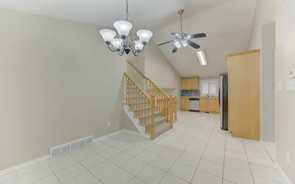 431 Lausanne CRES, Waterloo, ON N2T 2X6