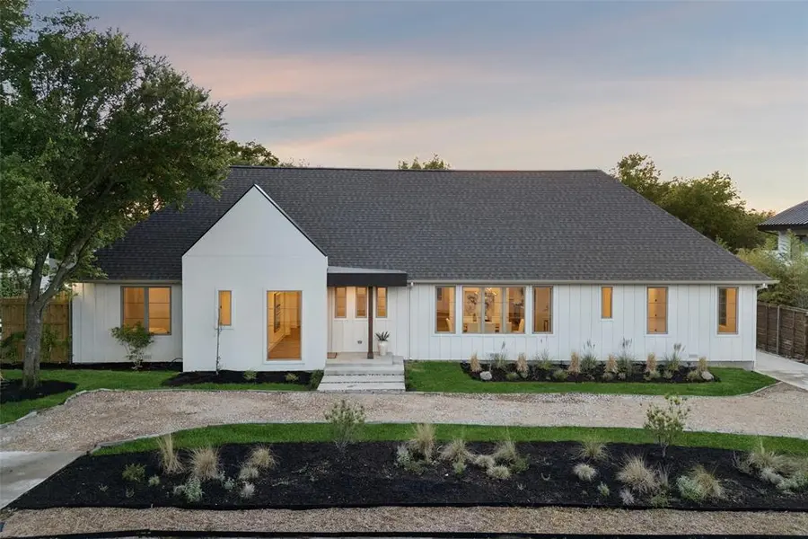 11131 Hillcrest Road, Dallas, TX 75230