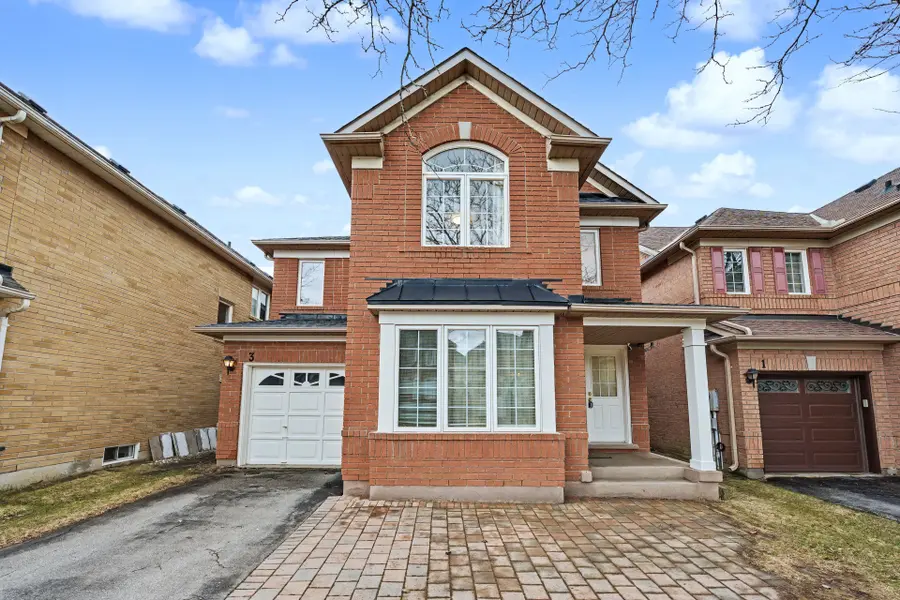 3 Drawbridge DR, Markham, ON L6C 2B2