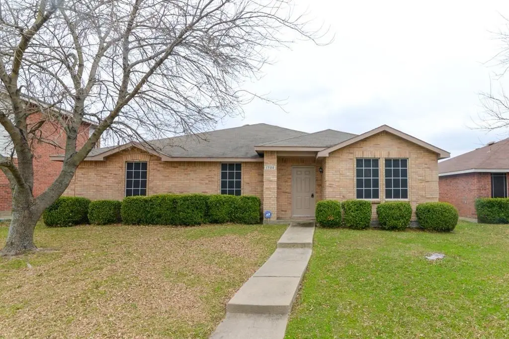 1508 Honey Bee Lane, Lancaster, TX 75134
